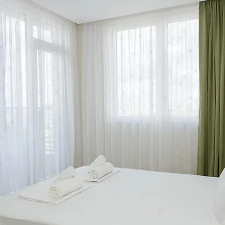 Brand New Modern 1bd Flat In Chayka With Parking * Varna