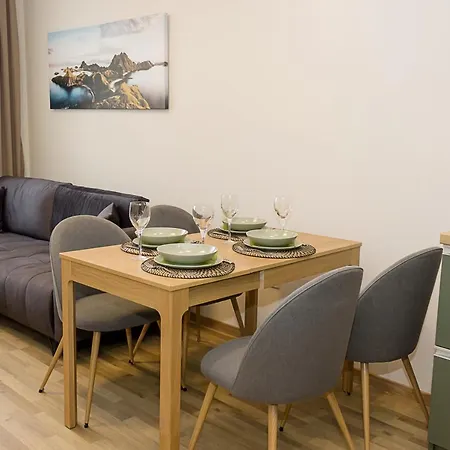 Brand New Modern 1bd Flat With Parking In Chayka By Flat Mаnager Апартаменты