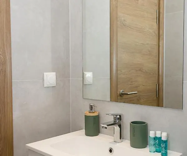 Apartment Brand New Modern 1bd Flat With Parking In Chayka By Flat Mаnager